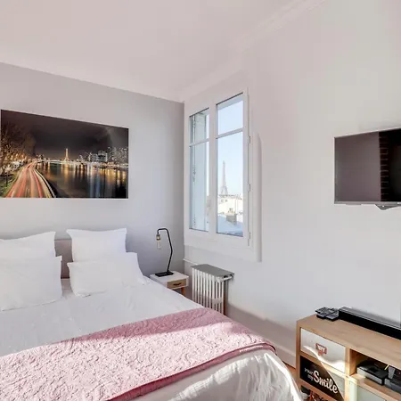 Eiffel Tower View + Terrace Saint Germain Des Pres Appartamento *