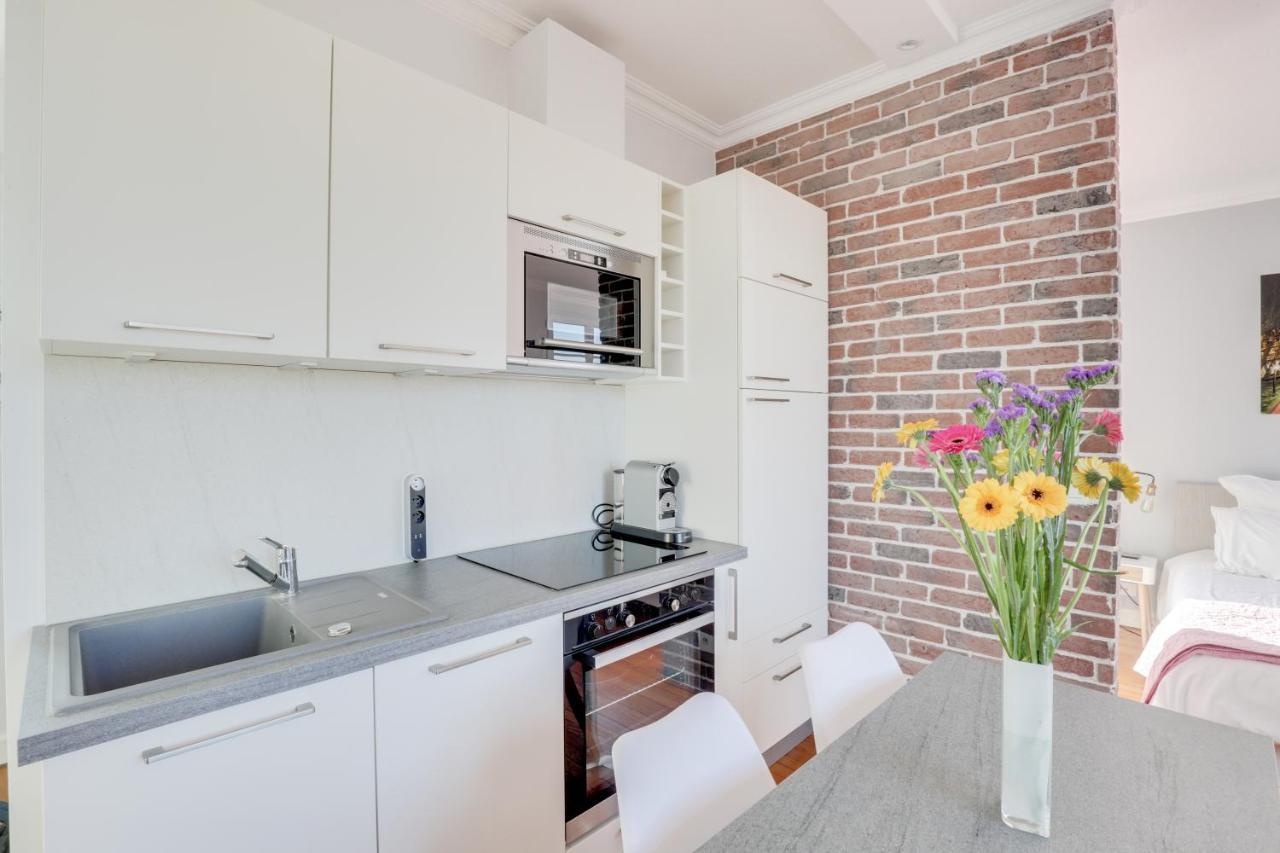 Eiffel Tower View + Terrace Saint Germain Des Pres Parigi