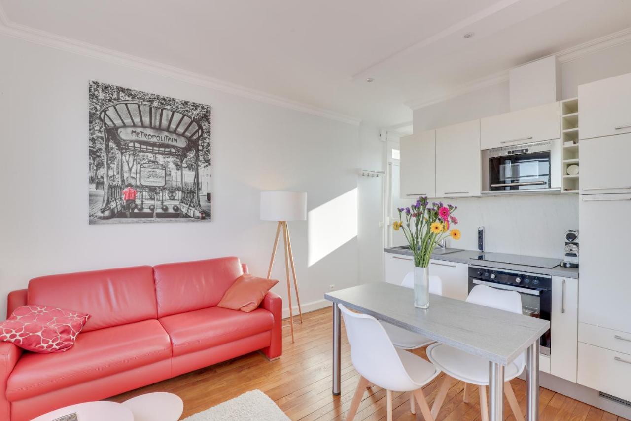 Eiffel Tower View + Terrace Saint Germain Des Pres Appartamento Parigi