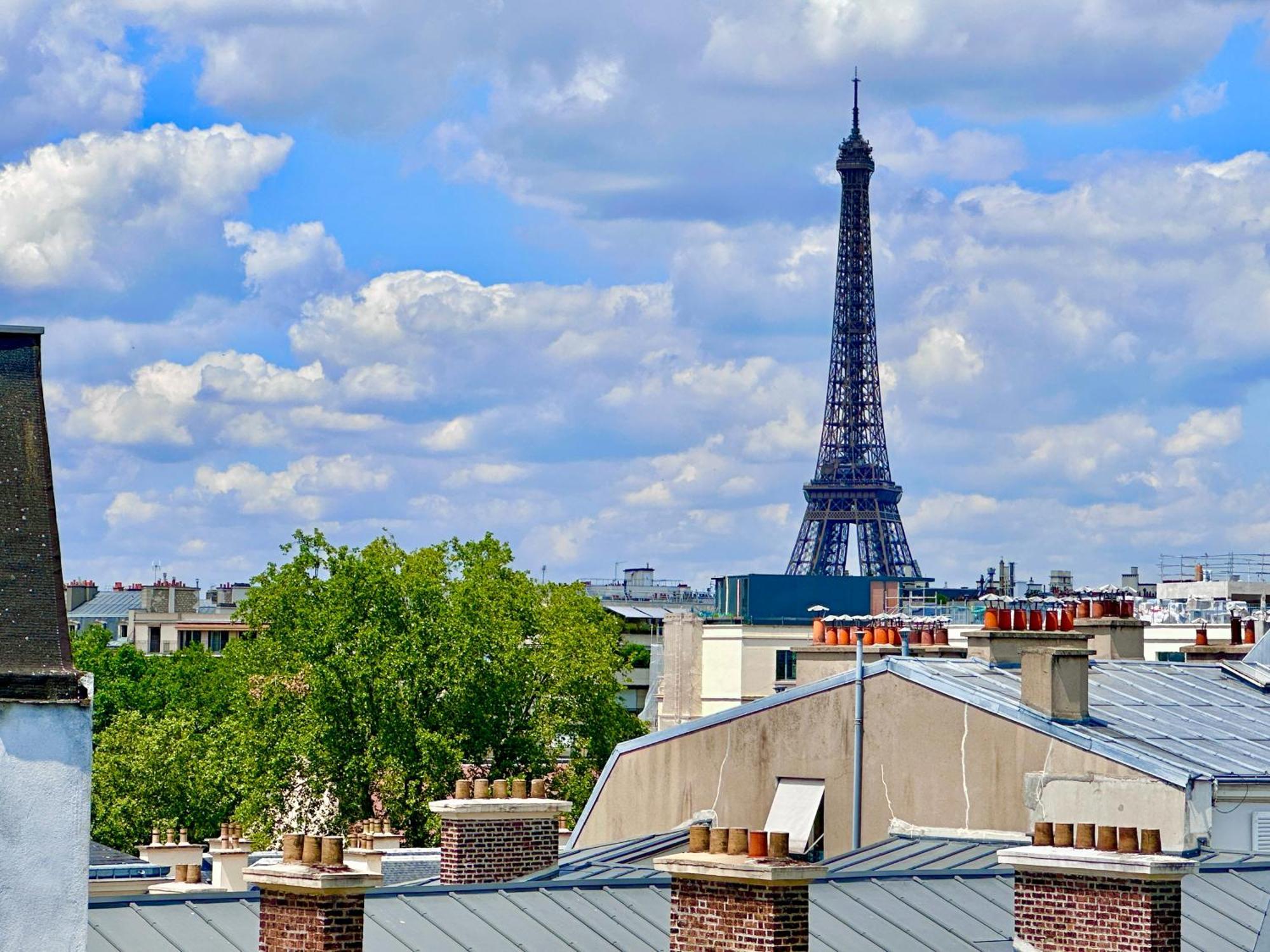 Eiffel Tower View + Terrace Saint Germain Des Pres Appartamento Parigi