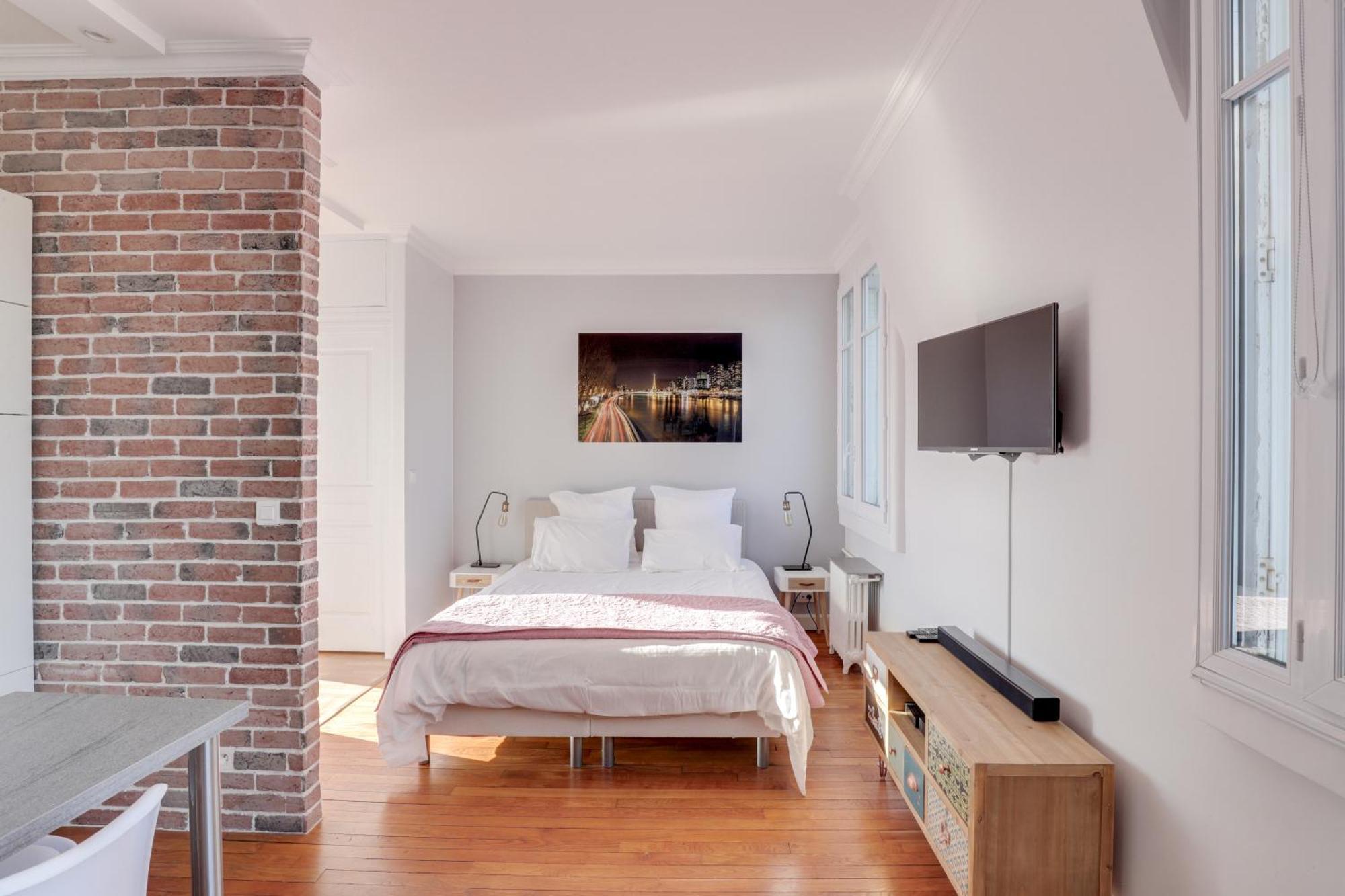 Appartamento Eiffel Tower View + Terrace Saint Germain Des Pres Parigi